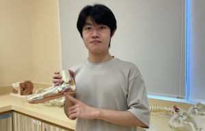 MOK has enrolled in the Bachelor of Science (Honours) in Physiotherapy programme at CIHE in 2022/23 academic year and has been awarded the Joyce M. Kuok Foundation Admission Scholarship, which fully covers his tuition fees